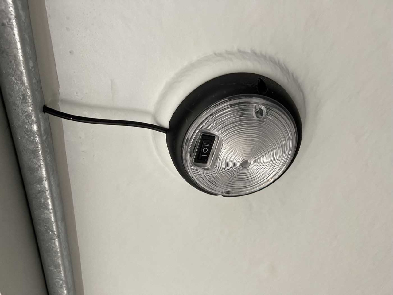 Novu Prikolica sa zatvorenim sandukom CHEVAL LIBERTE DEBON C700 Roadster ALF Kofferanhänger: slika 27 Novu Prikolica sa zatvorenim sandukom CHEVAL LIBERTE DEBON C700 Roadster ALF Kofferanhänger: slika 27