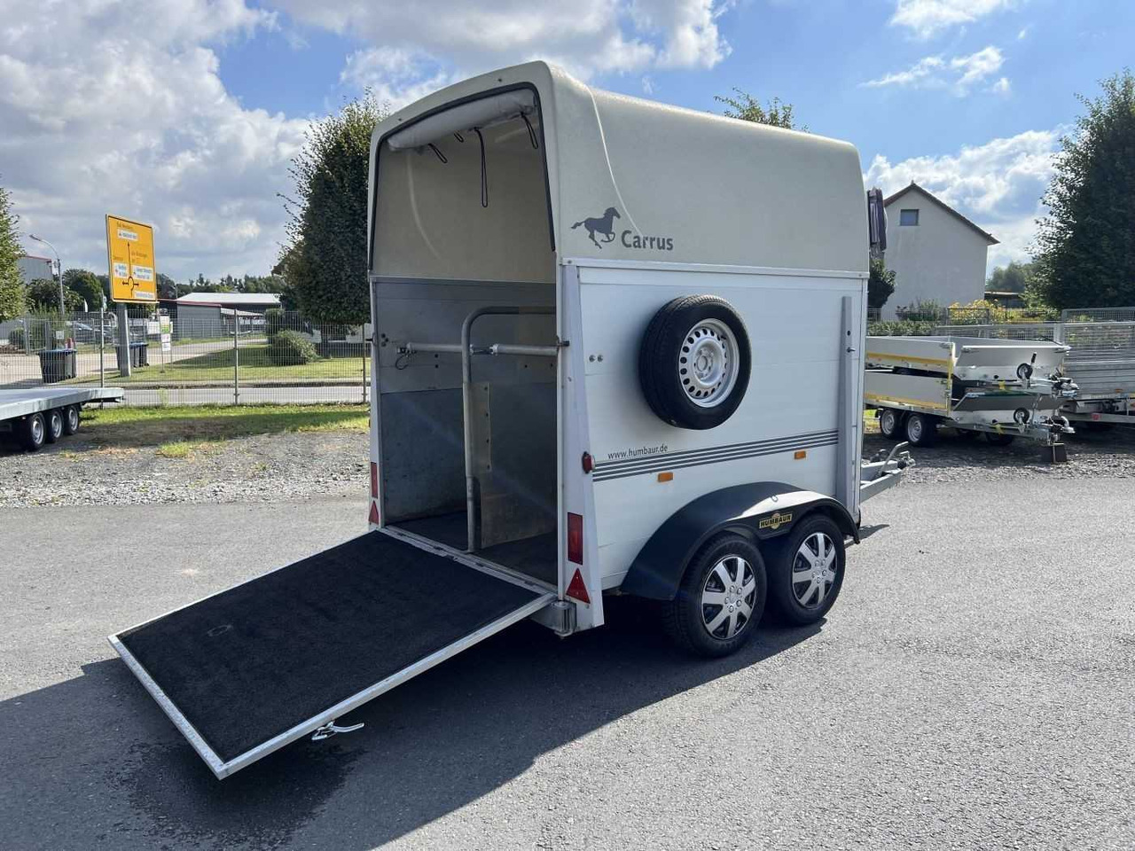 Lizing HUMBAUR HP 2000 Pferdeanhänger HUMBAUR HP 2000 Pferdeanhänger: slika 11 Lizing HUMBAUR HP 2000 Pferdeanhänger HUMBAUR HP 2000 Pferdeanhänger: slika 11