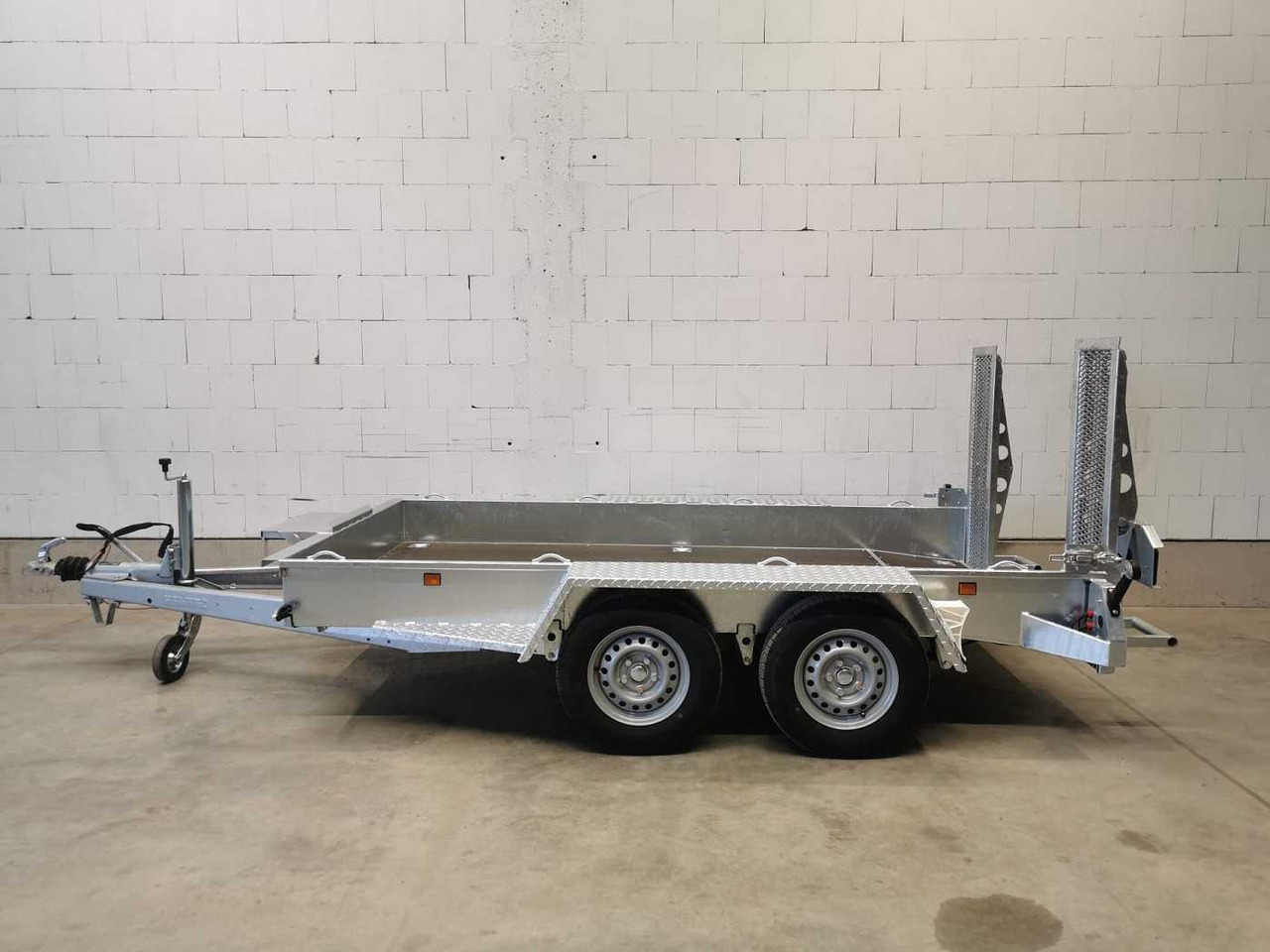 VARIANT 2716 B3 Maschinentransporter - Prikolica: slika 5 VARIANT 2716 B3 Maschinentransporter - Prikolica: slika 5