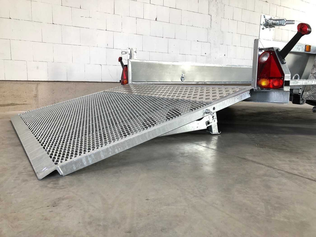 VARIANT 3518 M3 Maschinentransporter - Prikolica: slika 3 VARIANT 3518 M3 Maschinentransporter - Prikolica: slika 3