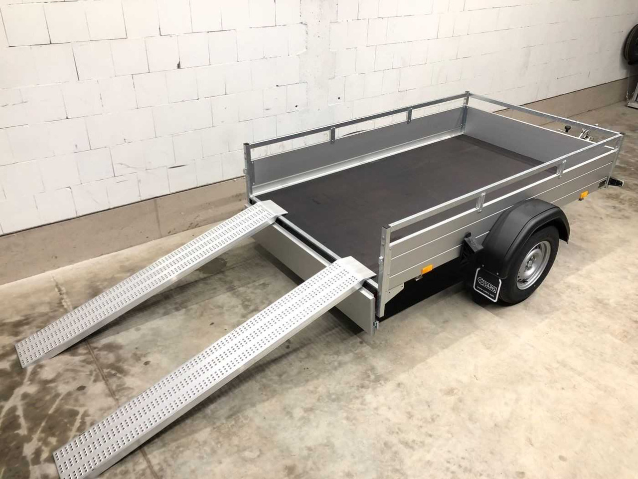 SARIS McAlu Pro 255 153 1500 1 Rampe Kastenanhänger ge - Prikolica za automobil: slika 1 SARIS McAlu Pro 255 153 1500 1 Rampe Kastenanhänger ge - Prikolica za automobil: slika 1