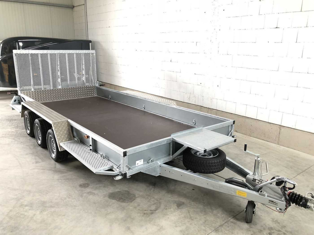 VARIANT 3520 M5 Maschinentransporter - Prikolica za prevoz radnih mašina: slika 4 VARIANT 3520 M5 Maschinentransporter - Prikolica za prevoz radnih mašina: slika 4