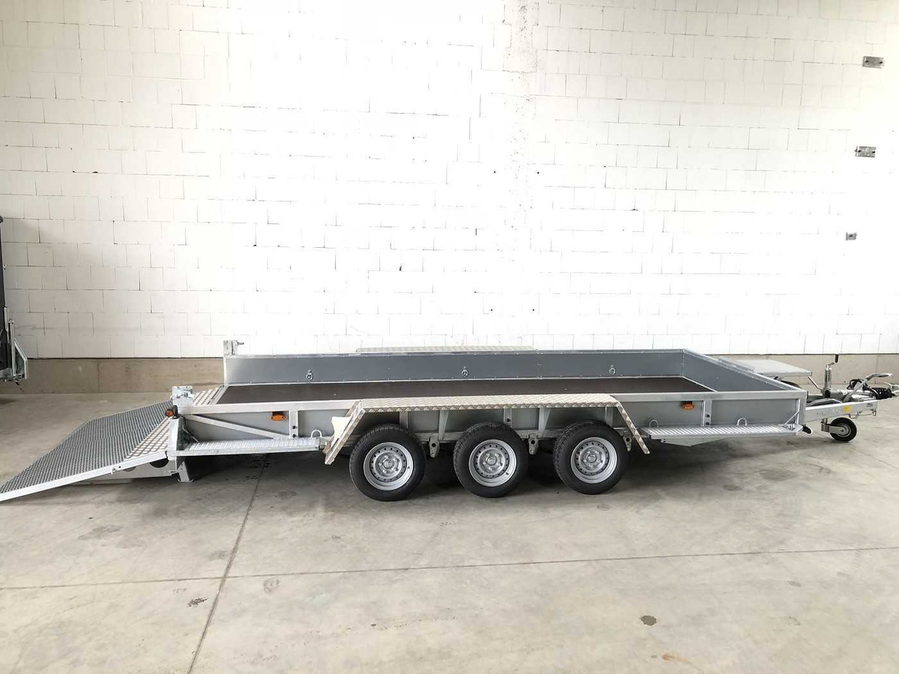 VARIANT 3520 M5 Maschinentransporter - Prikolica za prevoz radnih mašina: slika 1 VARIANT 3520 M5 Maschinentransporter - Prikolica za prevoz radnih mašina: slika 1