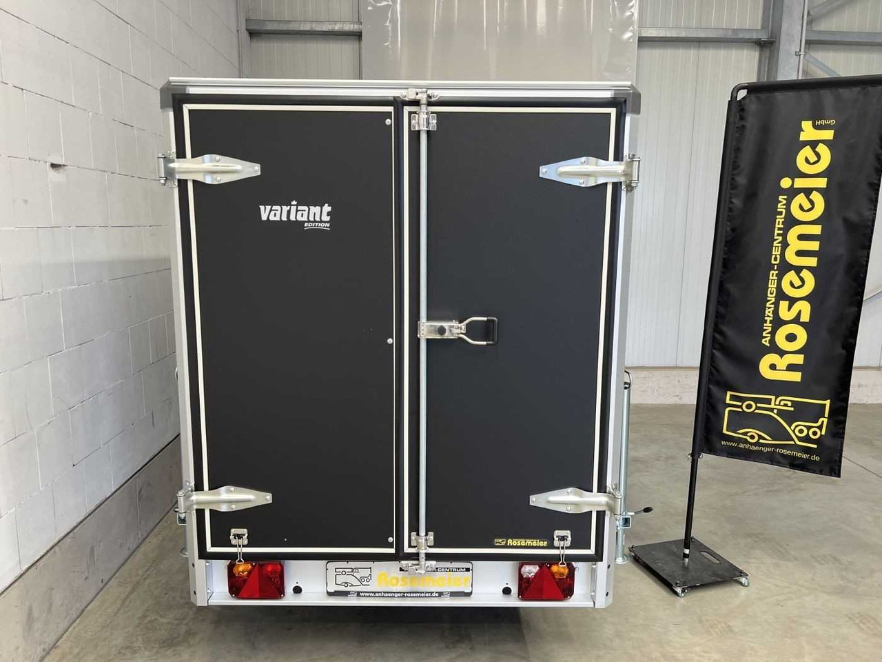 VARIANT Night Edition 1-Achser Kofferanhänger - Prikolica sa zatvorenim sandukom: slika 3 VARIANT Night Edition 1-Achser Kofferanhänger - Prikolica sa zatvorenim sandukom: slika 3