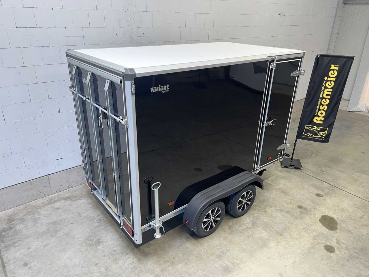 VARIANT Night Edition Tandem Rampe Tür Kofferanhänger - Prikolica sa zatvorenim sandukom: slika 3 VARIANT Night Edition Tandem Rampe Tür Kofferanhänger - Prikolica sa zatvorenim sandukom: slika 3