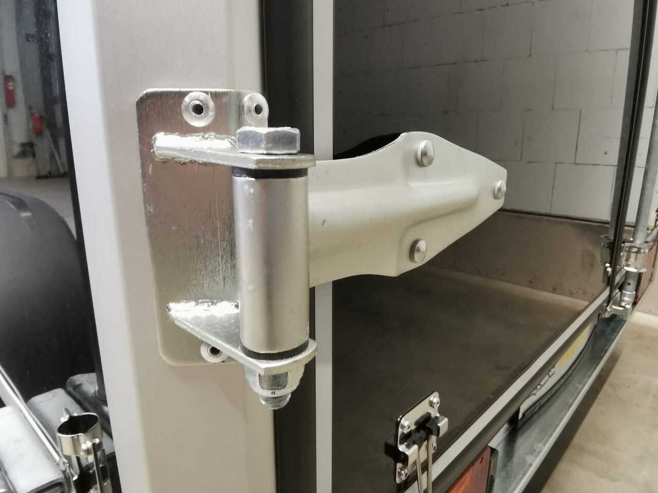 Lizing VARIANT Night Edition Tandem Tür 2,5 t Kofferanhänger VARIANT Night Edition Tandem Tür 2,5 t Kofferanhänger: slika 15