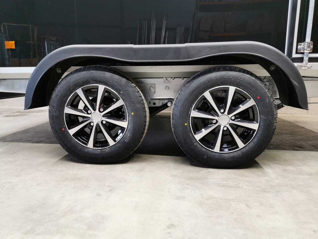 Lizing VARIANT Night Edition Tandem Tür 2,5 t Kofferanhänger VARIANT Night Edition Tandem Tür 2,5 t Kofferanhänger: slika 18