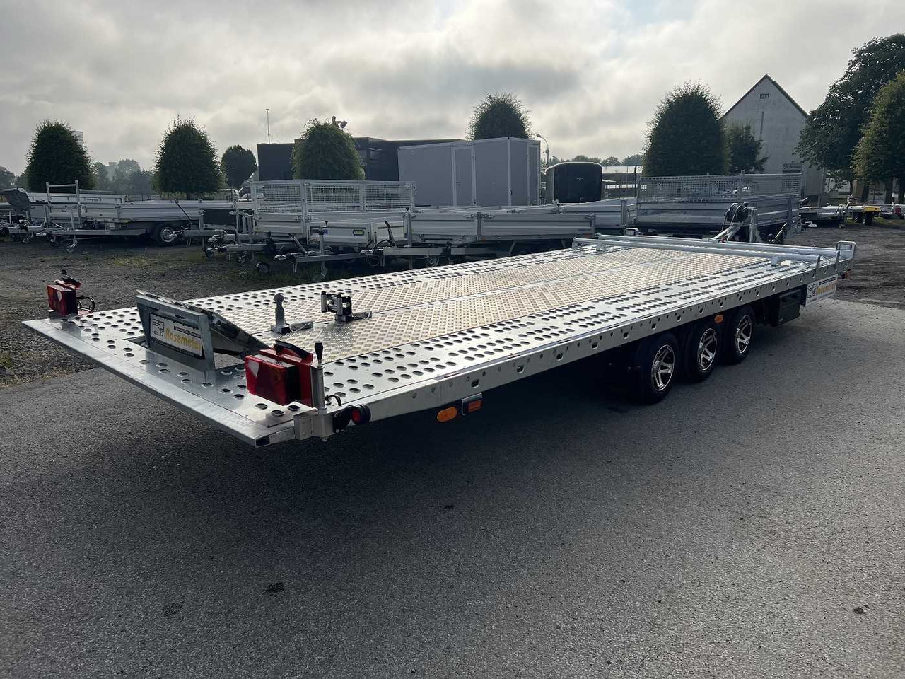 VEZEKO Jumbola 35.60 Tridem Autotransporter - Prikolica za prevoz automobila: slika 3 VEZEKO Jumbola 35.60 Tridem Autotransporter - Prikolica za prevoz automobila: slika 3