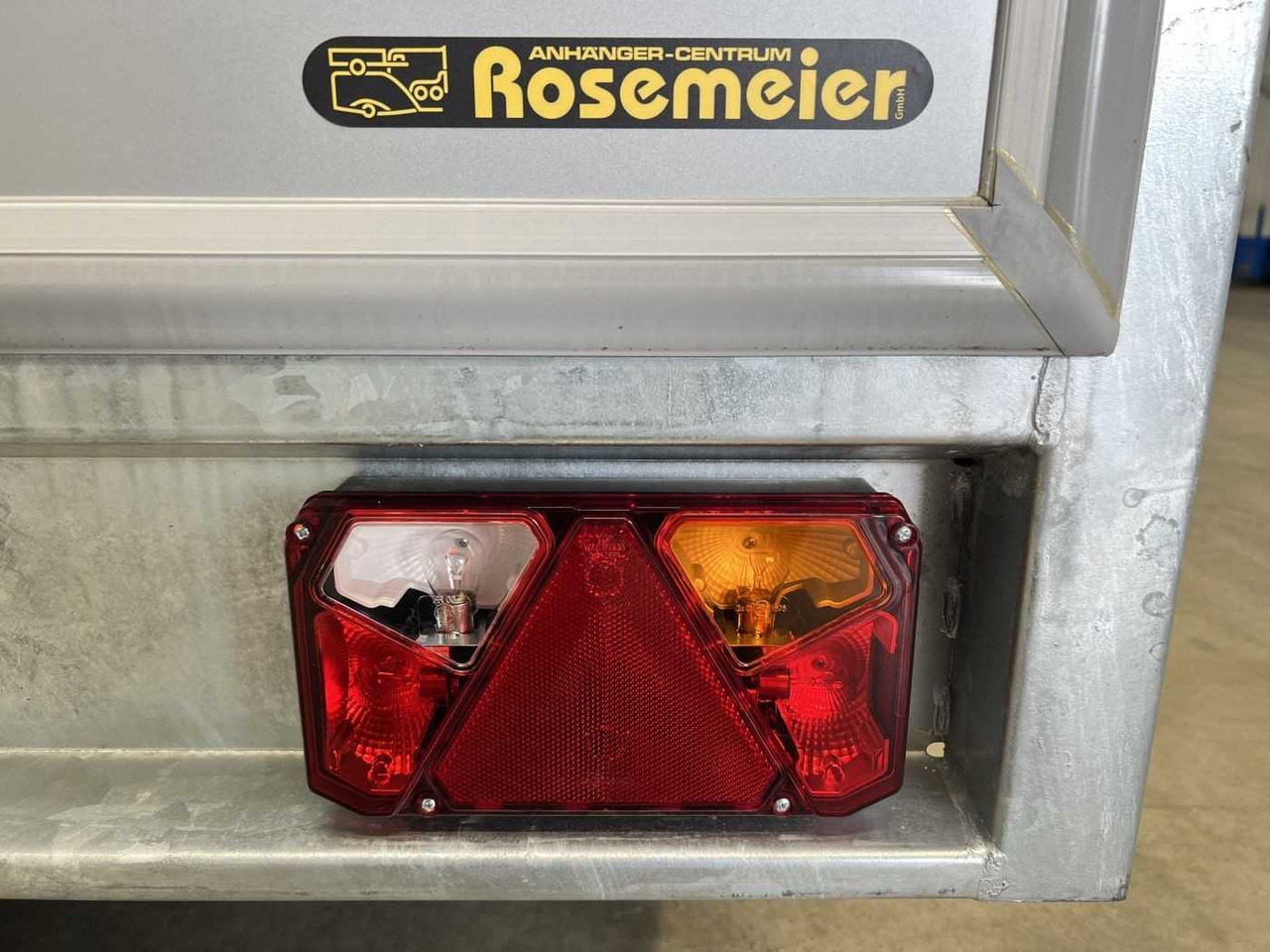 Novu Prikolica sa zatvorenim sandukom VEZEKO TK D 27.40 Flügeltüren+Seitenk Kofferanhänger Promotionanhänger: slika 21