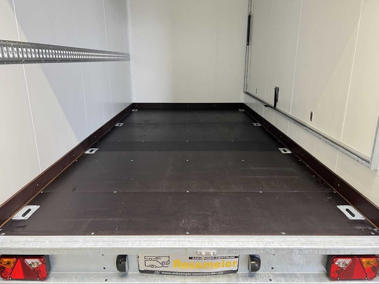 Novu Prikolica sa zatvorenim sandukom VEZEKO TK D 27.40 Flügeltüren+Seitenk Kofferanhänger Promotionanhänger: slika 10