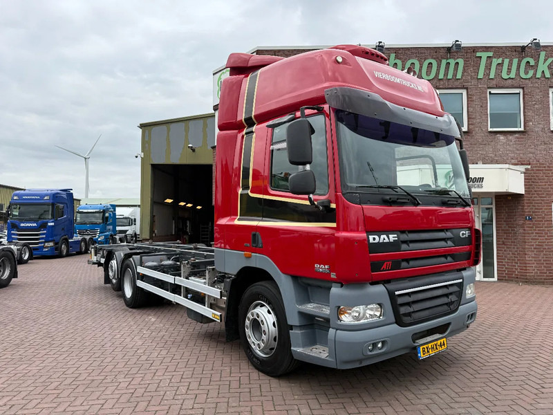 DAF CF 85 CF85-360 6X2 Spacecab Euro5 / Lift axle / Holland Truck - Kamion sa golom šasijom i zatvorenom kabinom: slika 1 DAF CF 85 CF85-360 6X2 Spacecab Euro5 / Lift axle / Holland Truck - Kamion sa golom šasijom i zatvorenom kabinom: slika 1