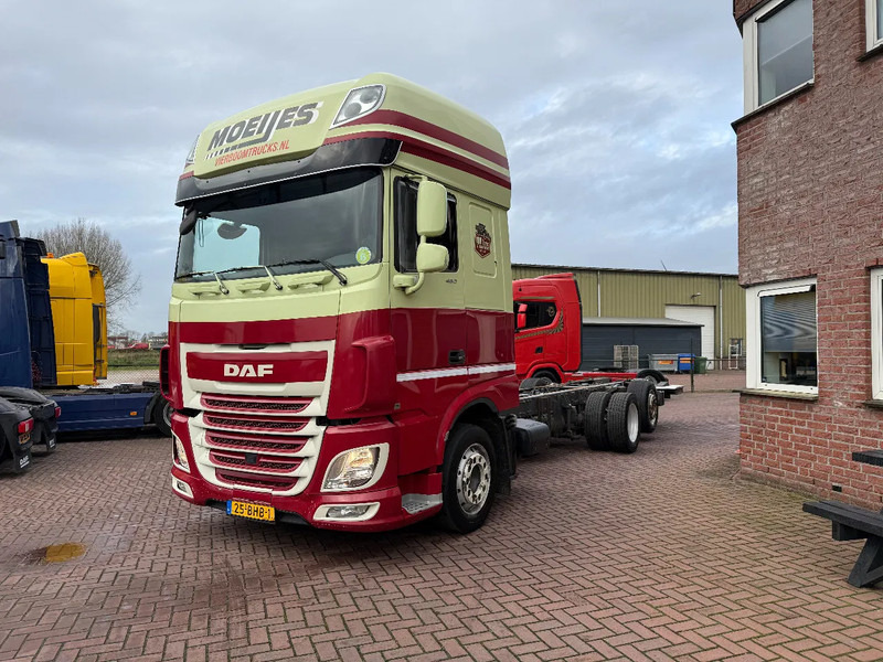 DAF XF 460 XF460 6X2 SCC EURO6 CHASSIS - HOLLAND TRUCK - SMART TACHO -TOP CONDITION!!!! - Kamion sa golom šasijom i zatvorenom kabinom: slika 2 DAF XF 460 XF460 6X2 SCC EURO6 CHASSIS - HOLLAND TRUCK - SMART TACHO -TOP CONDITION!!!! - Kamion sa golom šasijom i zatvorenom kabinom: slika 2