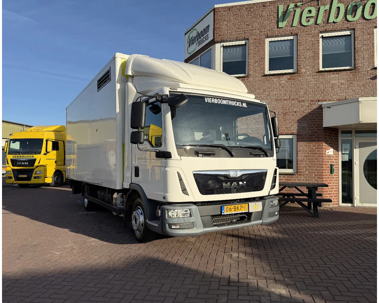 MAN TGL TGL 8.180 Euro6 Bakwagen met laadklep / Werkplaats / Vangmuil / Licht en lucht - Kamion sa zatvorenim sandukom: slika 1 MAN TGL TGL 8.180 Euro6 Bakwagen met laadklep / Werkplaats / Vangmuil / Licht en lucht - Kamion sa zatvorenim sandukom: slika 1