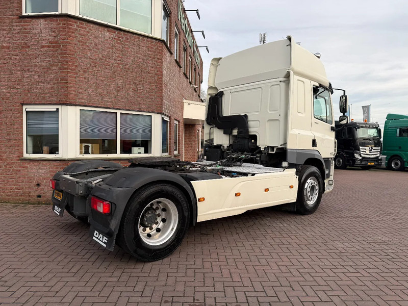 DAF CF 440 CF440 4X2 SPACECAB / Full spoilers / Alcoa / Hydraulics / Holland Truck !!!!!!! - Tegljač: slika 5 DAF CF 440 CF440 4X2 SPACECAB / Full spoilers / Alcoa / Hydraulics / Holland Truck !!!!!!! - Tegljač: slika 5