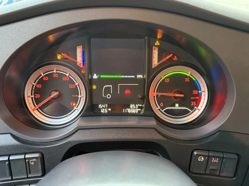 DAF XF 460 XF460 6X2 FTG Spacecab - Tegljač: slika 4 DAF XF 460 XF460 6X2 FTG Spacecab - Tegljač: slika 4