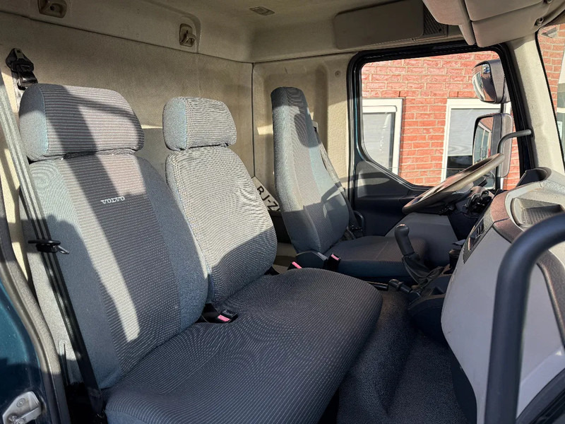 Volvo FL 12 FL 280 11.990KG MANUAL GEARBOX - Kamion sa golom šasijom i zatvorenom kabinom: slika 3 Volvo FL 12 FL 280 11.990KG MANUAL GEARBOX - Kamion sa golom šasijom i zatvorenom kabinom: slika 3