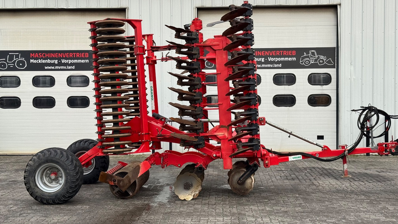 Top Agro SHARK 6.0 GRANO-SYSTEM Hydr. 6,0m - Tanjirača: slika 1 Top Agro SHARK 6.0 GRANO-SYSTEM Hydr. 6,0m - Tanjirača: slika 1