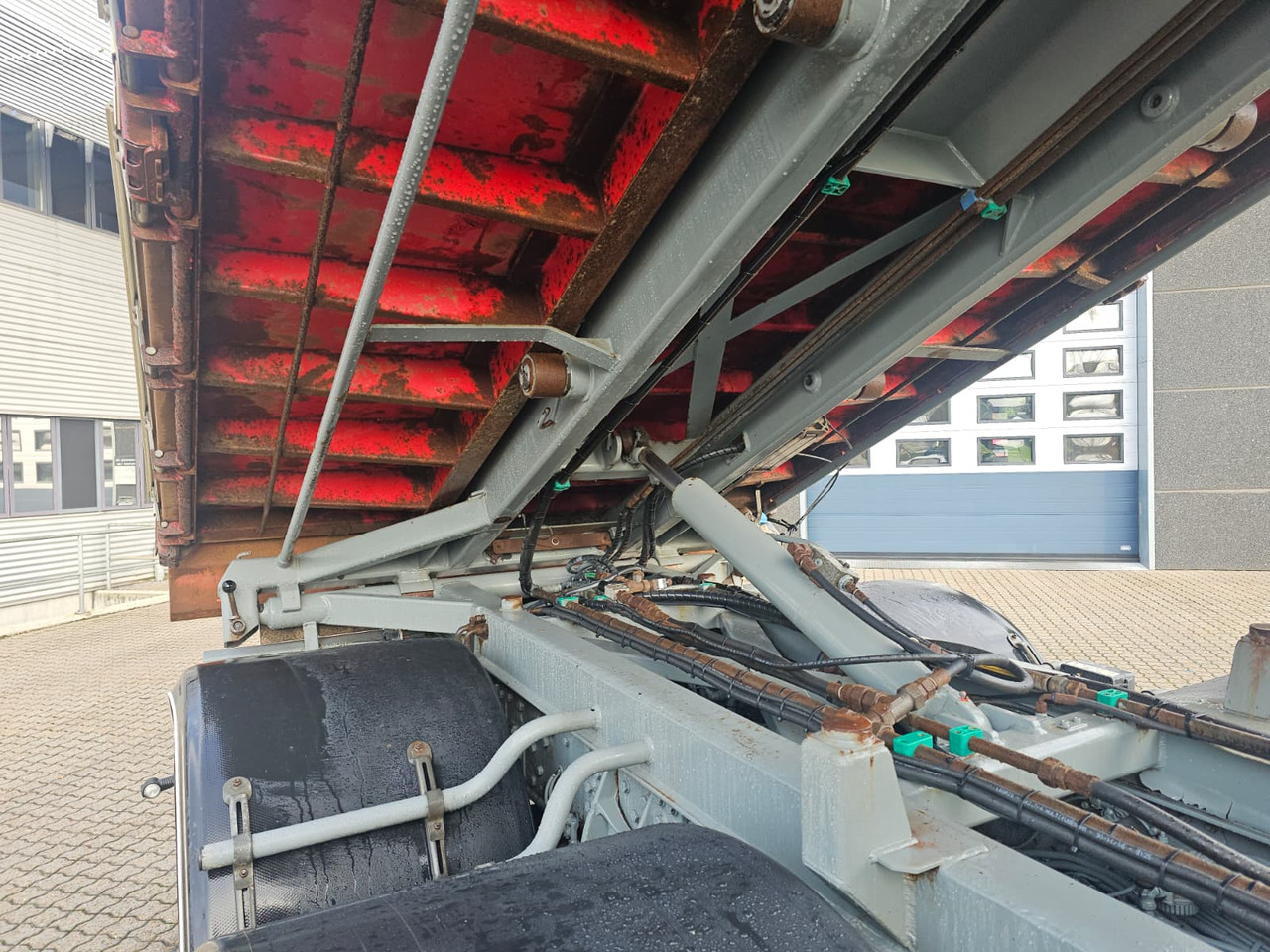 Kamion za prevoz kontejnera/ Kamion sa promenjivim sandukom Iveco Stralis 560 6x4: slika 9