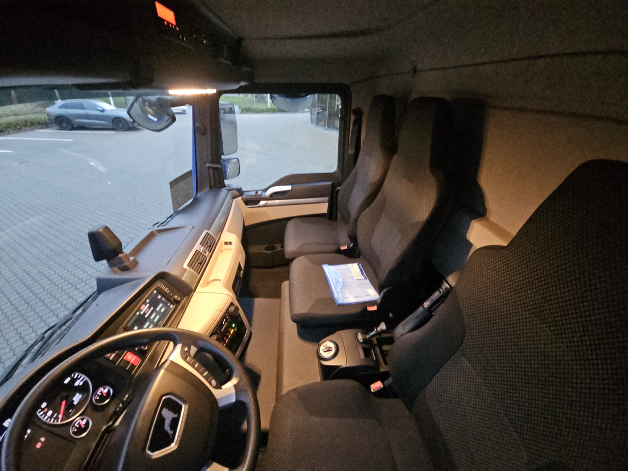 Kamion sa hidrauličnom kukom MAN TGL 12.190 BL: slika 9