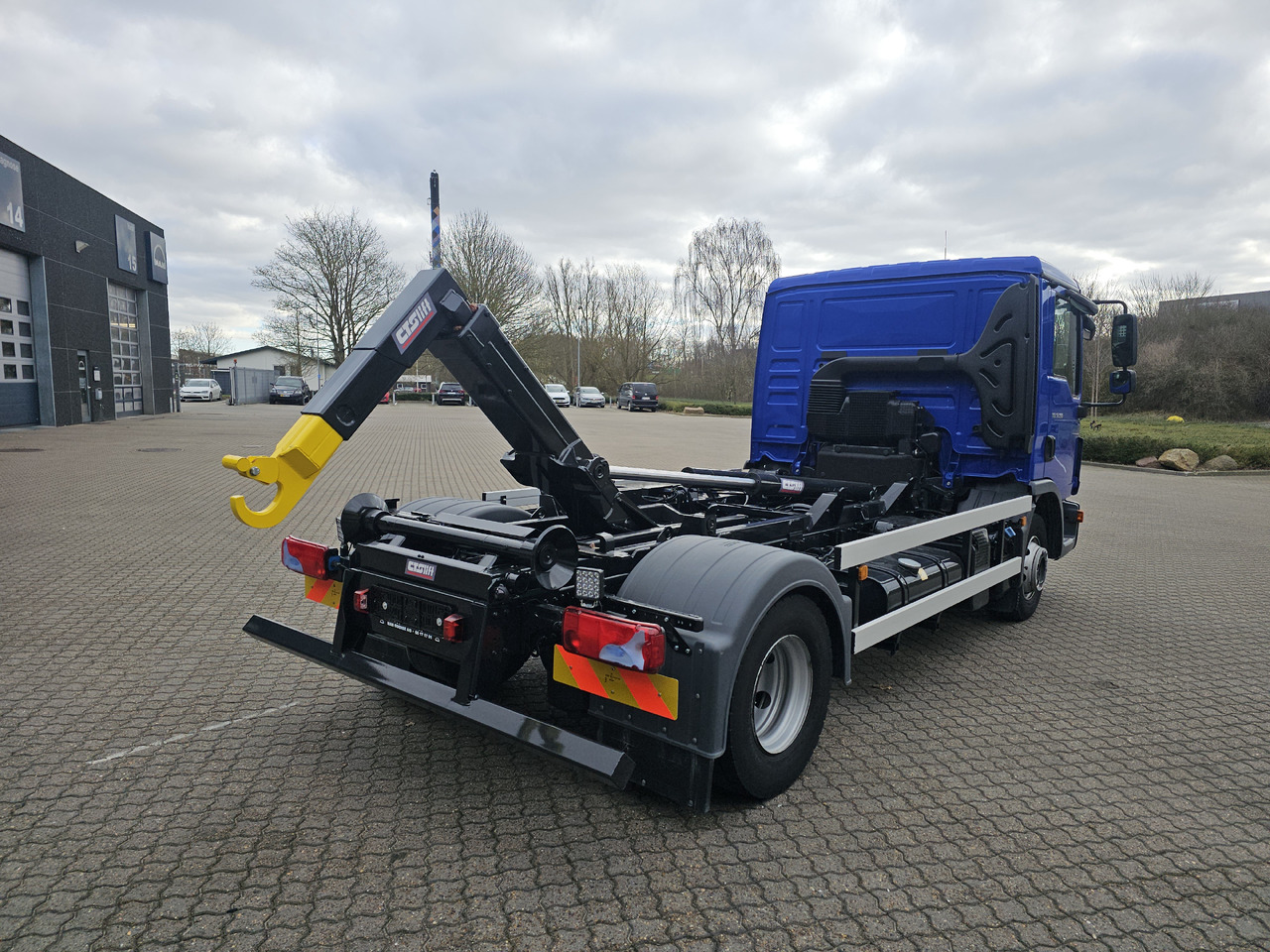 Kamion sa hidrauličnom kukom MAN TGL 12.190 BL: slika 23