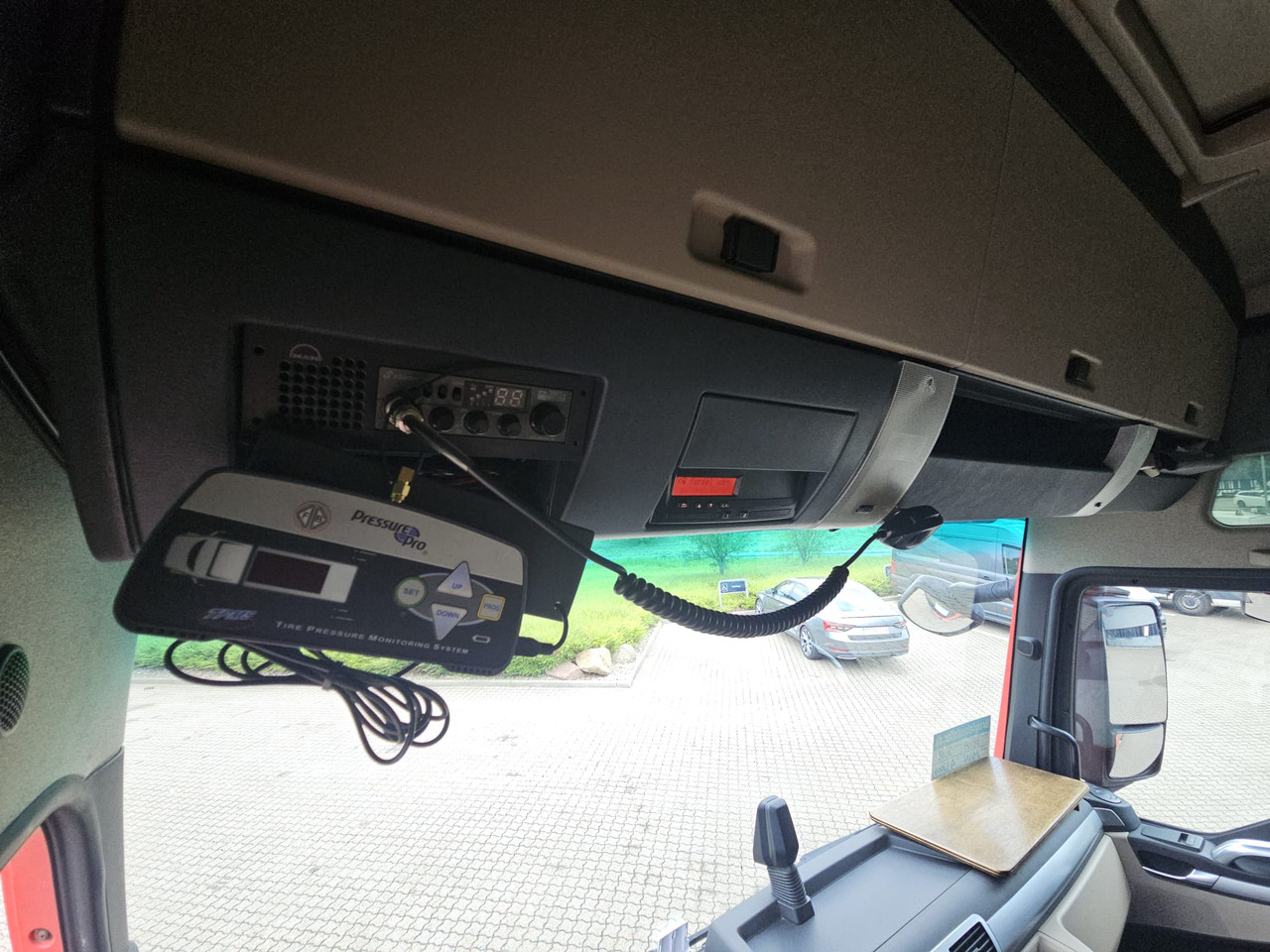 Kamion za prevoz kontejnera/ Kamion sa promenjivim sandukom MAN TGX 26.500 with trailer: slika 25