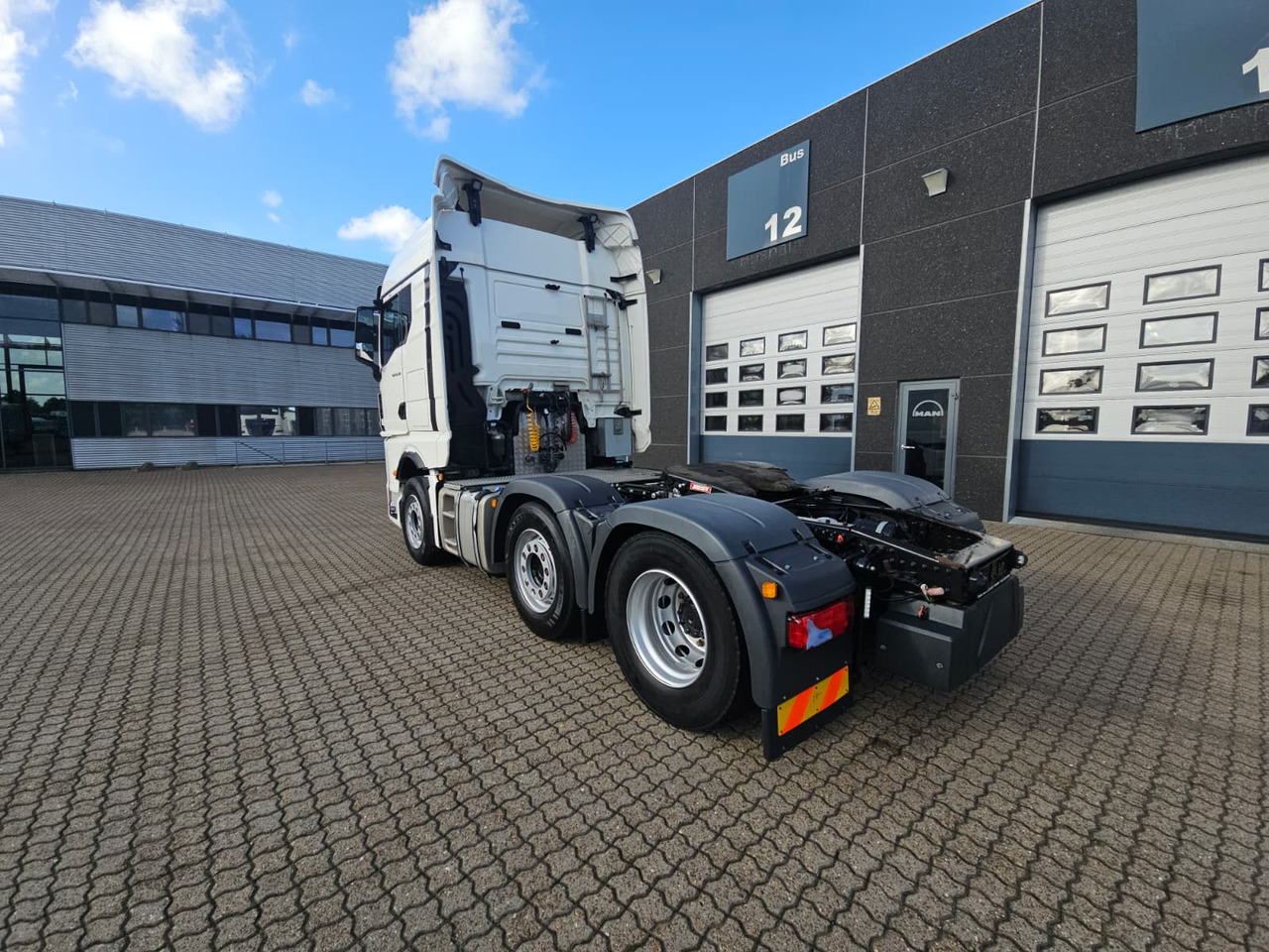 MAN TGX 26.510 hydraulik - Tegljač: slika 4 MAN TGX 26.510 hydraulik - Tegljač: slika 4