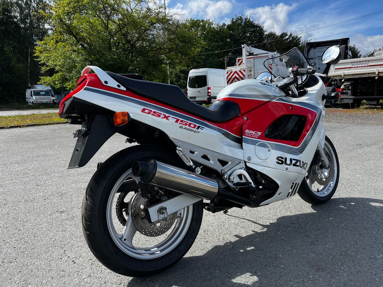 Suzuki GSX 750 - Motocikl: slika 5 Suzuki GSX 750 - Motocikl: slika 5