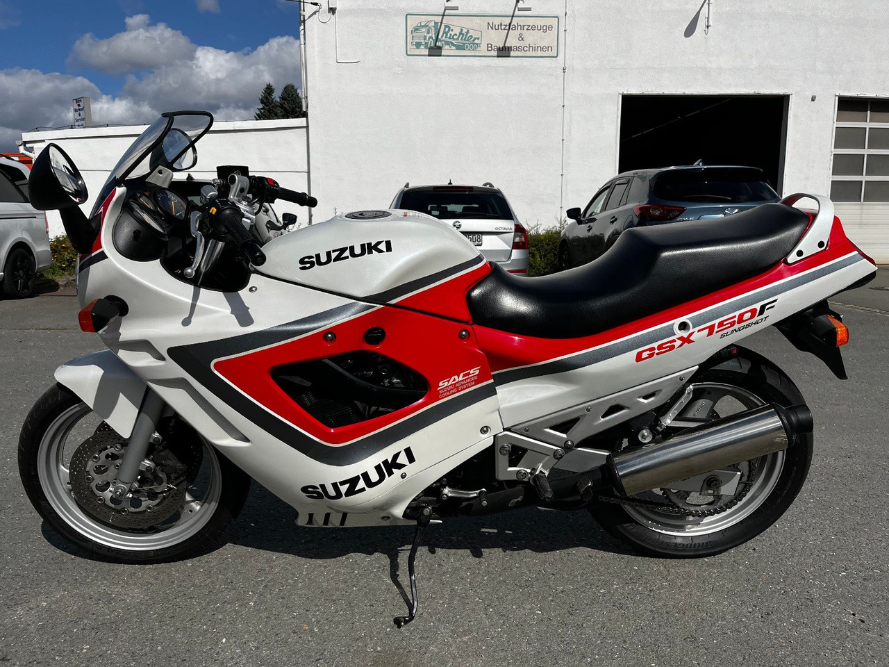 Suzuki GSX 750 - Motocikl: slika 1 Suzuki GSX 750 - Motocikl: slika 1