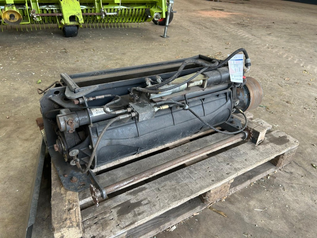 CLAAS Jaguar 890 mit Kemper 360 und PU - Kombajn: slika 2 CLAAS Jaguar 890 mit Kemper 360 und PU - Kombajn: slika 2