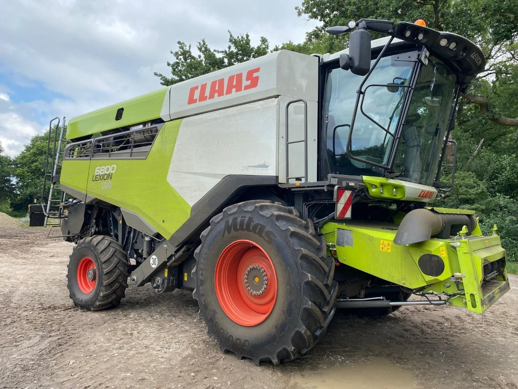 CLAAS Lexion 6800 mit Vario 930 Schneidwerk - Kombinovani kombajn: slika 1 CLAAS Lexion 6800 mit Vario 930 Schneidwerk - Kombinovani kombajn: slika 1