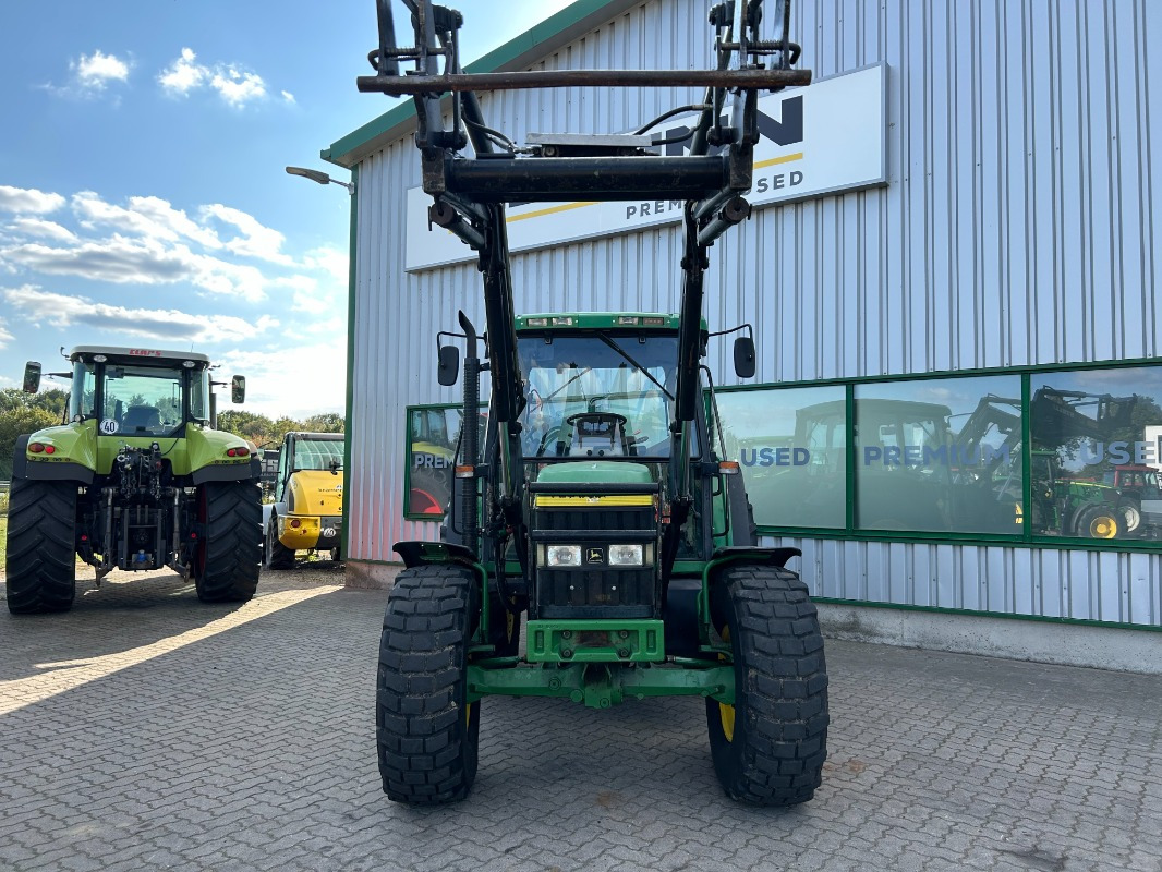 John Deere 6110 - Traktor: slika 3 John Deere 6110 - Traktor: slika 3