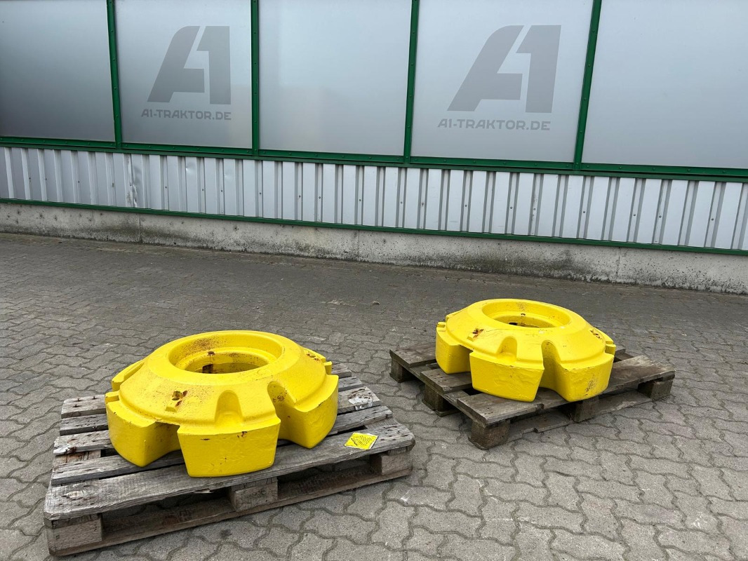 John Deere 620 kg innenliegend - Guma za Poljoprivredna mašina: slika 1 John Deere 620 kg innenliegend - Guma za Poljoprivredna mašina: slika 1