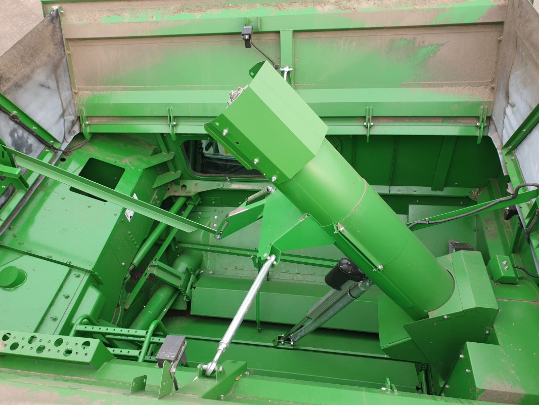 John Deere T670 - Kombinovani kombajn: slika 4 John Deere T670 - Kombinovani kombajn: slika 4