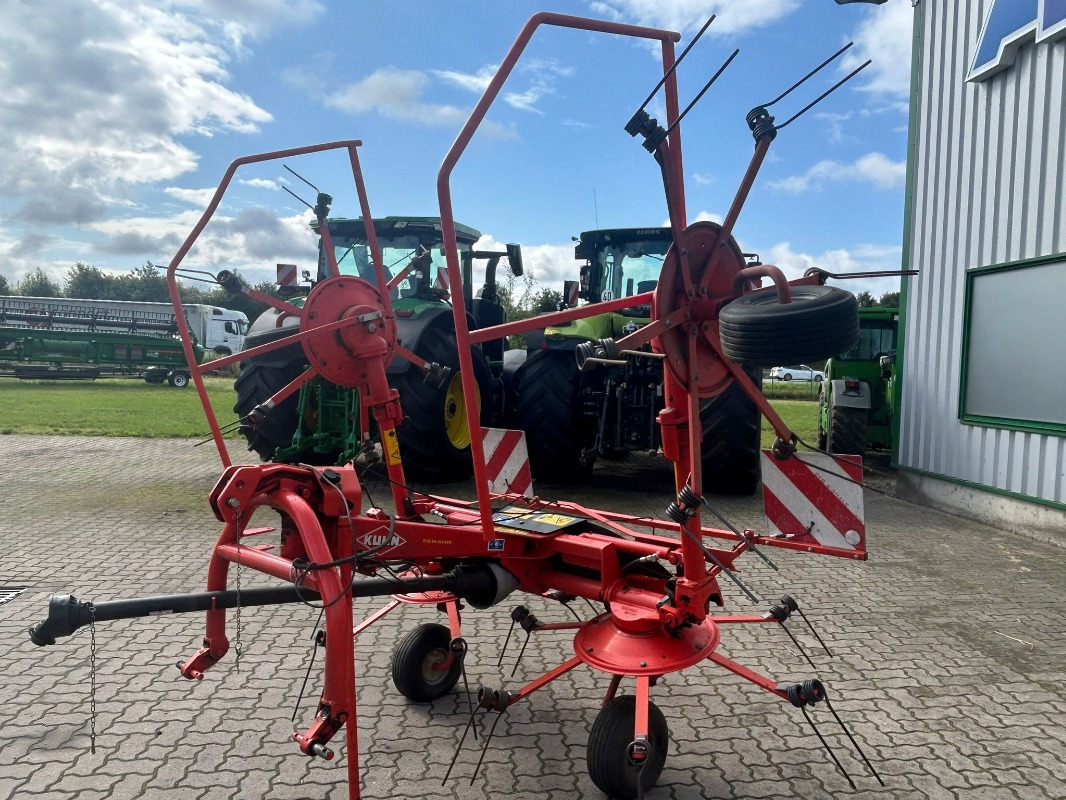 Kuhn GF 502 - Prevrtač/ Grabuljač: slika 4 Kuhn GF 502 - Prevrtač/ Grabuljač: slika 4