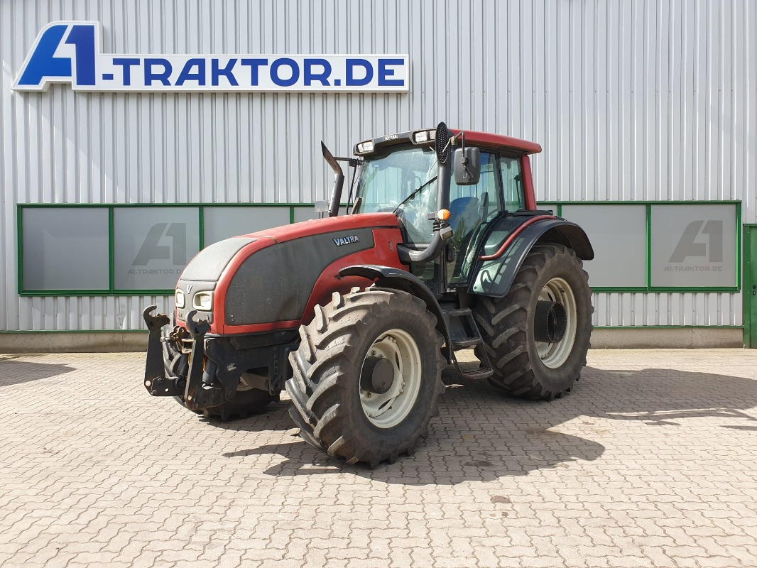 Valtra T151 - Traktor: slika 1 Valtra T151 - Traktor: slika 1