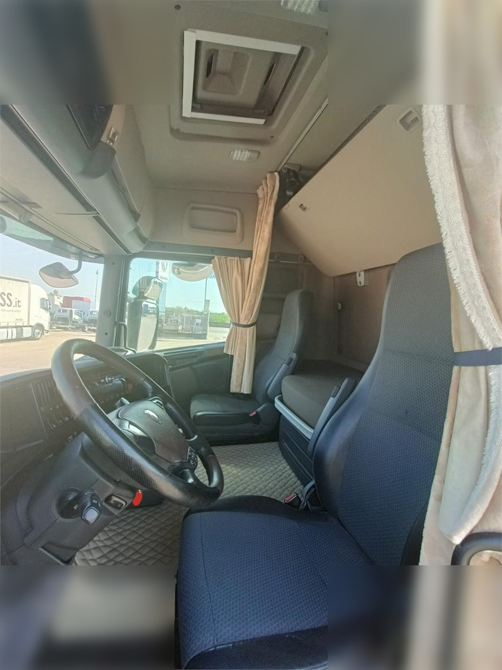 SCANIA R490 - Tegljač: slika 5 SCANIA R490 - Tegljač: slika 5