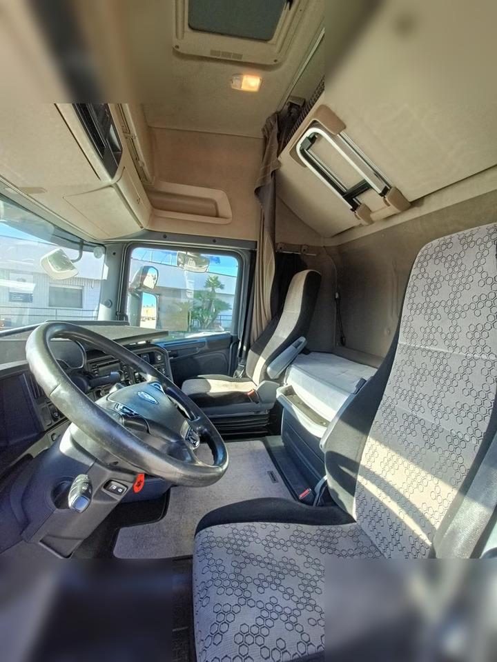 SCANIA R580 - Tegljač: slika 5 SCANIA R580 - Tegljač: slika 5