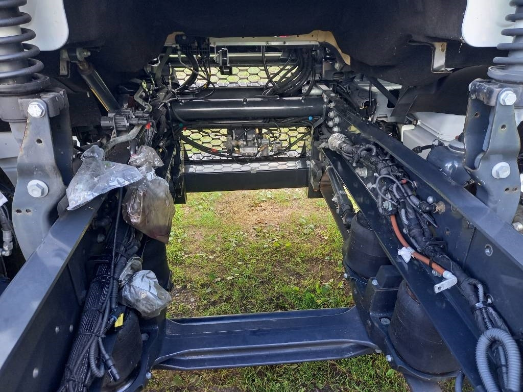 Kamion sa golom šasijom i zatvorenom kabinom Iveco Eurocargo ML180E/FP, NEW, NOT USED: slika 22 Kamion sa golom šasijom i zatvorenom kabinom Iveco Eurocargo ML180E/FP, NEW, NOT USED: slika 22