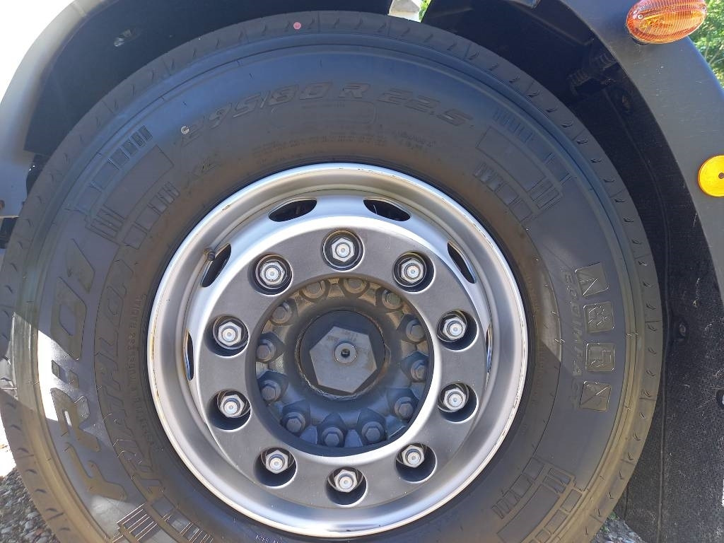 Kamion sa golom šasijom i zatvorenom kabinom Iveco Eurocargo ML180E/FP, NEW, NOT USED: slika 25 Kamion sa golom šasijom i zatvorenom kabinom Iveco Eurocargo ML180E/FP, NEW, NOT USED: slika 25