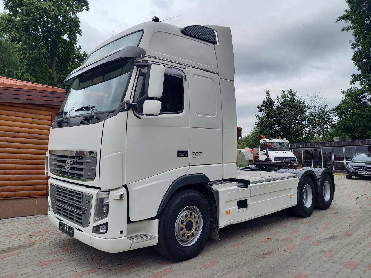 VOLVO FH 16, 6x4, 700, HÜDRAULIKA - Tegljač: slika 2 VOLVO FH 16, 6x4, 700, HÜDRAULIKA - Tegljač: slika 2
