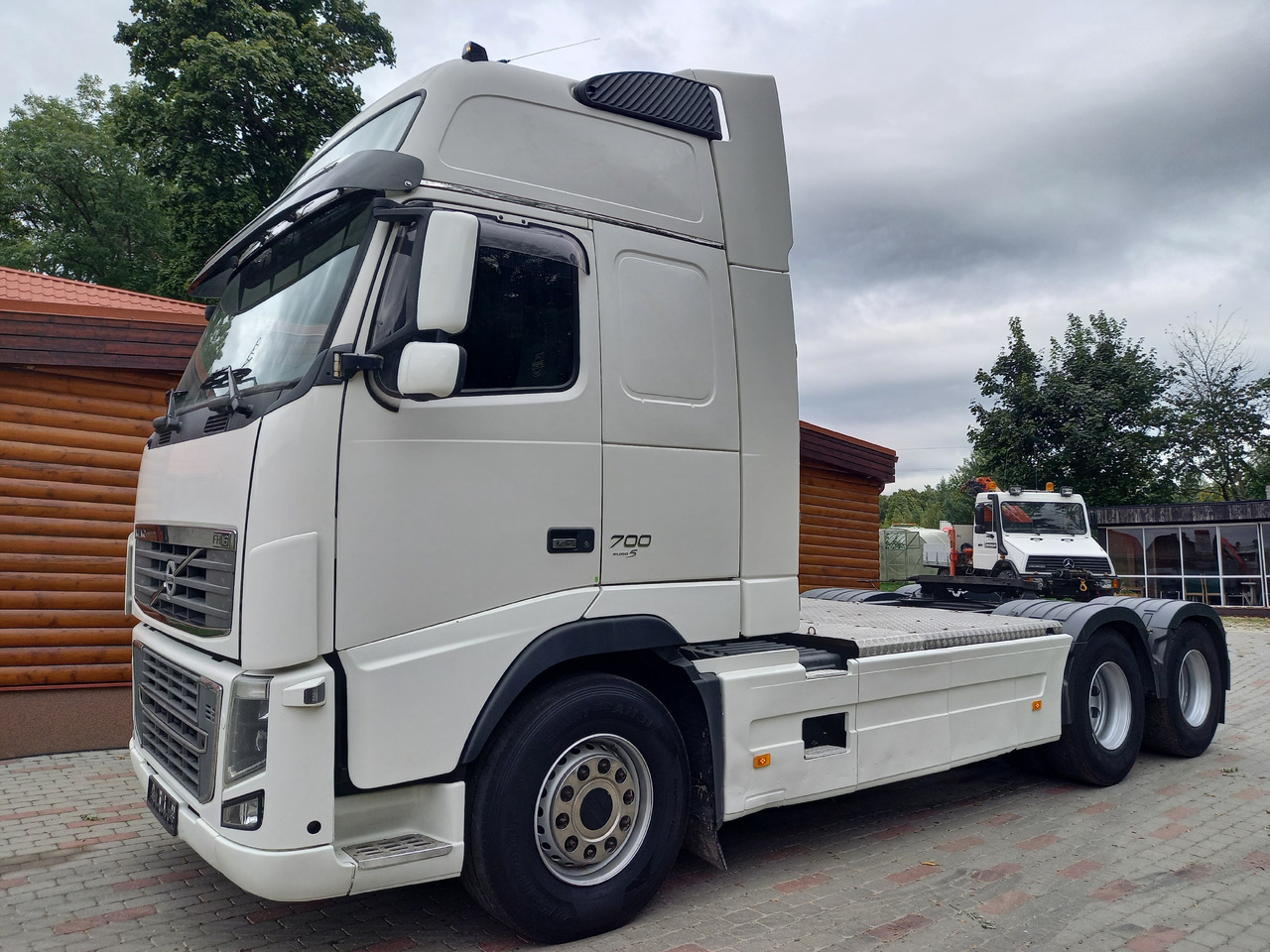 VOLVO FH 16, 6x4, 700, HÜDRAULIKA - Tegljač: slika 3 VOLVO FH 16, 6x4, 700, HÜDRAULIKA - Tegljač: slika 3