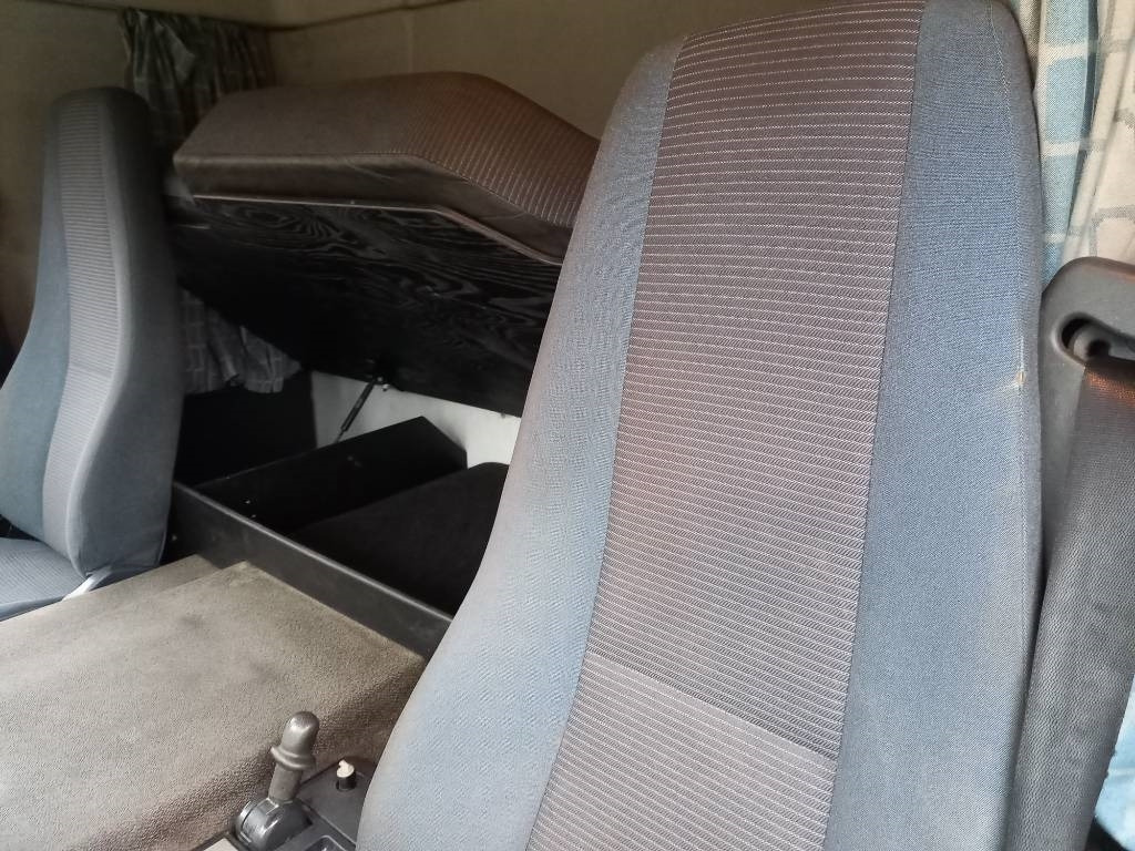 Kamion sa zatvorenim sandukom Volvo FE 6x2, SIDE OPENING, EURO5: slika 30