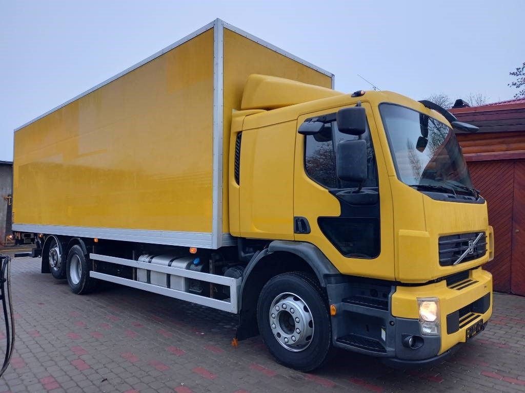 Kamion sa zatvorenim sandukom Volvo FE 6x2, SIDE OPENING, EURO5: slika 9