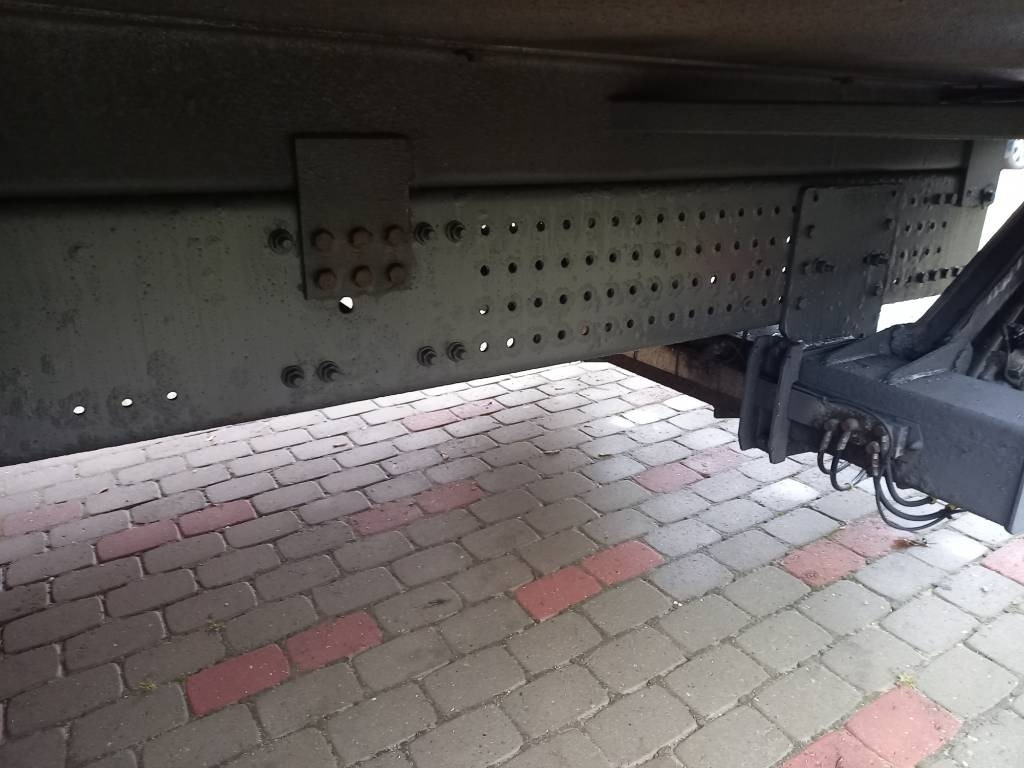 Kamion sa zatvorenim sandukom Volvo FE 6x2, SIDE OPENING, EURO5: slika 22