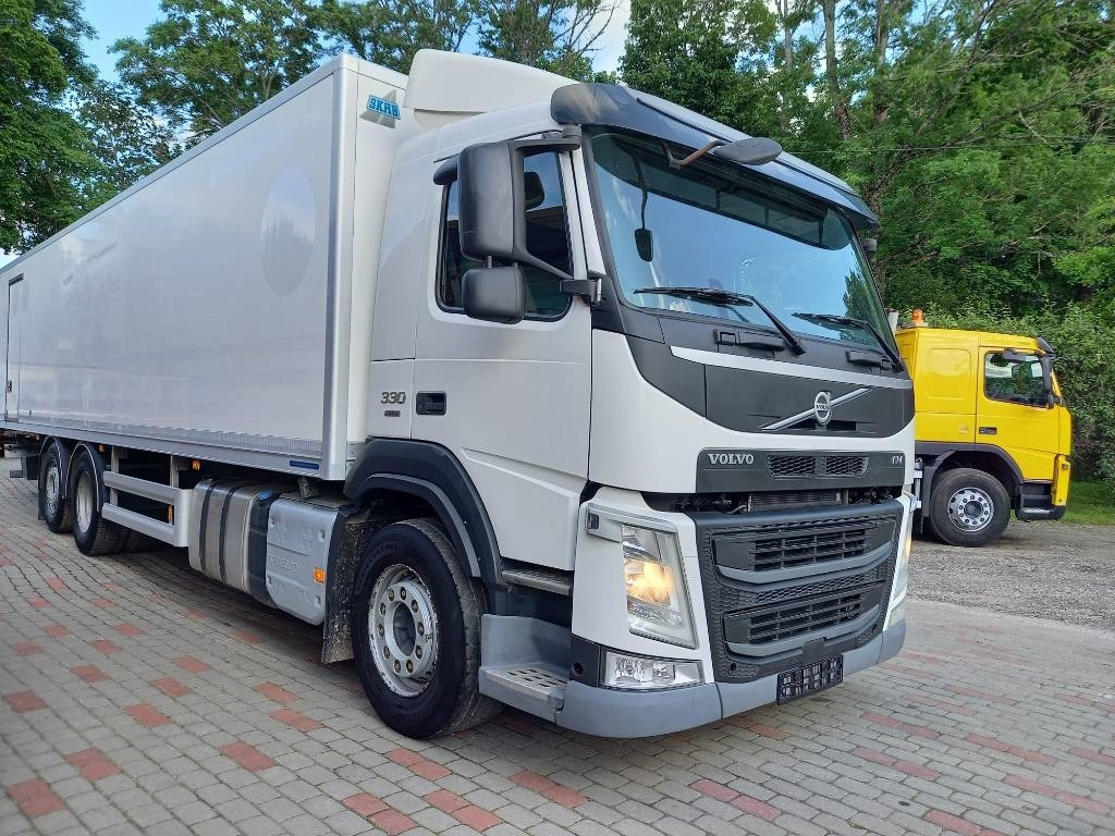 Volvo FM 330, 6x2, CARRIER SUPRA 950 U  - Hladnjača: slika 5 Volvo FM 330, 6x2, CARRIER SUPRA 950 U  - Hladnjača: slika 5