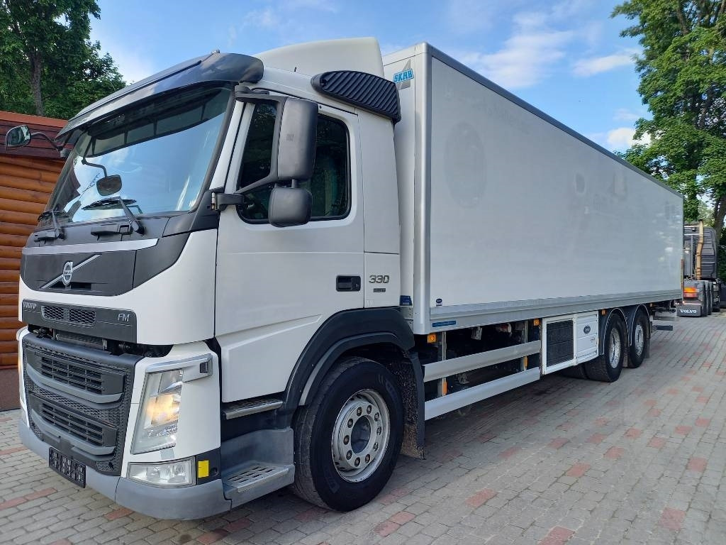 Volvo FM 330, 6x2, CARRIER SUPRA 950 U  - Hladnjača: slika 1 Volvo FM 330, 6x2, CARRIER SUPRA 950 U  - Hladnjača: slika 1