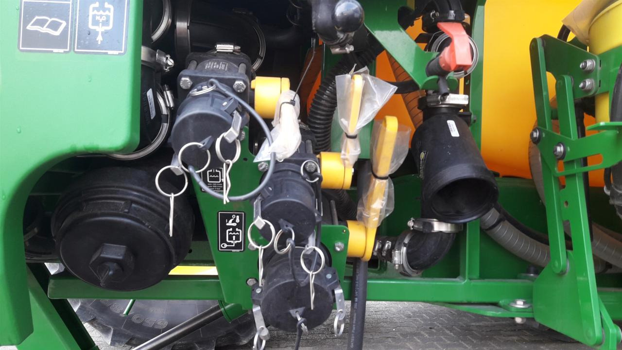 John Deere M952 I - Vučena prskalica: slika 4 John Deere M952 I - Vučena prskalica: slika 4