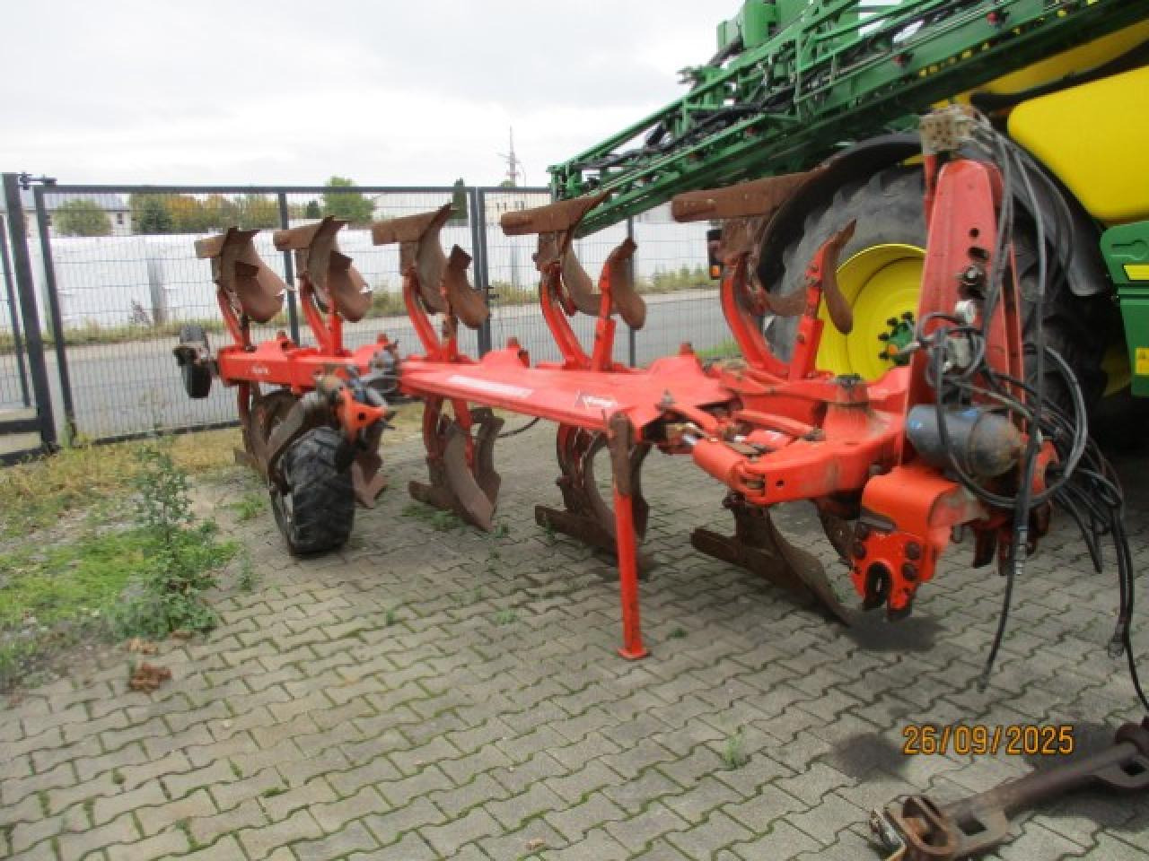 Kuhn Varimaster 152 NSH - Plug: slika 2 Kuhn Varimaster 152 NSH - Plug: slika 2
