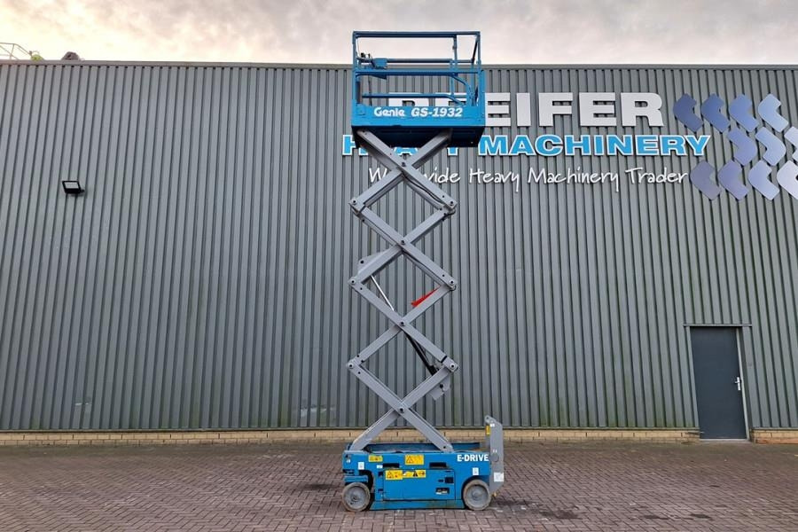 Genie GS1932 E-Drive Several In Stock, 8m Working Height - Lift u obliku makaza: slika 3 Genie GS1932 E-Drive Several In Stock, 8m Working Height - Lift u obliku makaza: slika 3