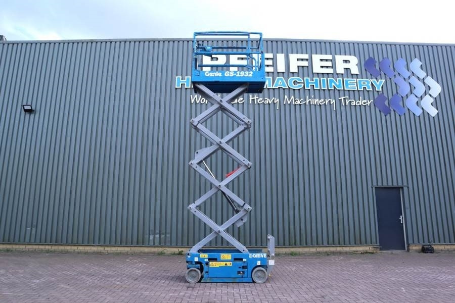 Genie GS1932 E-Drive Several In Stock, 8m Working Height - Lift u obliku makaza: slika 3 Genie GS1932 E-Drive Several In Stock, 8m Working Height - Lift u obliku makaza: slika 3